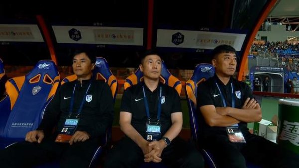 股票配资大全 1-1，大连英博憾平玉昆 佩尼亚赛季首球 马莱莱+毛伟杰过门将不进